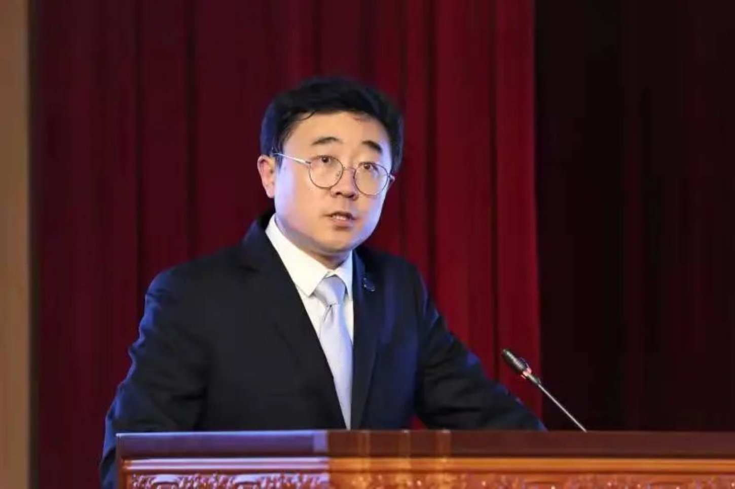 亚利桑那大emc全站访问入口友何向辉