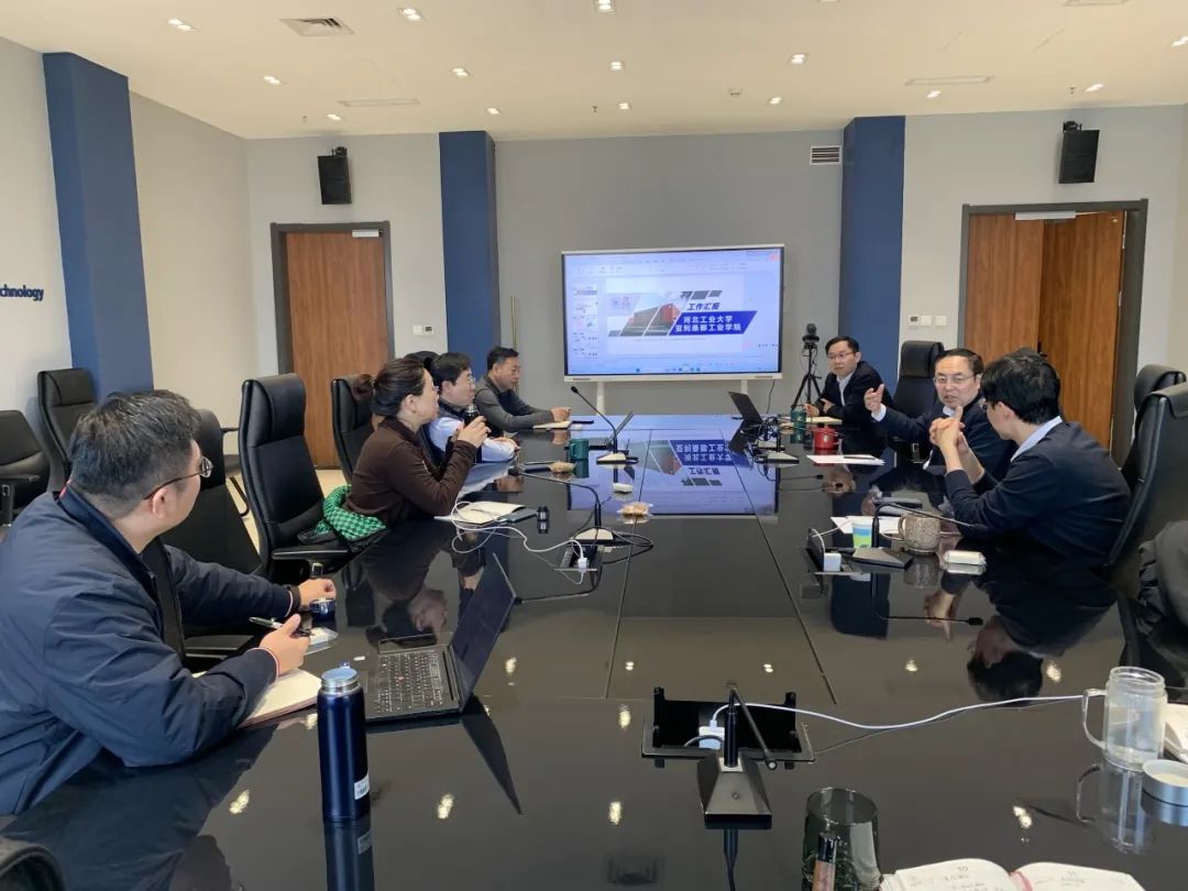 对照阅读emc全站手机版登录副校长马