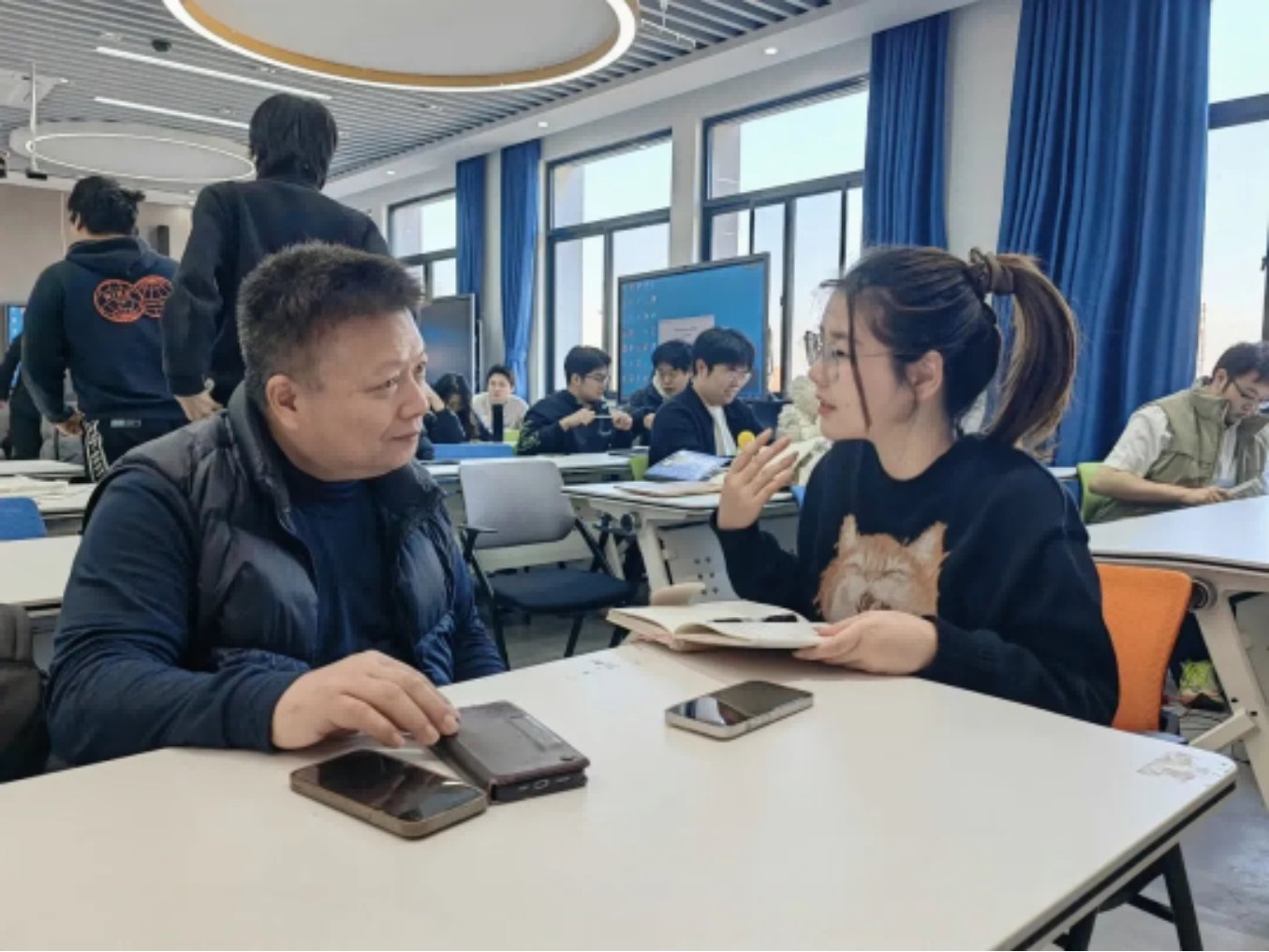 全过程融入“产教协同育人”