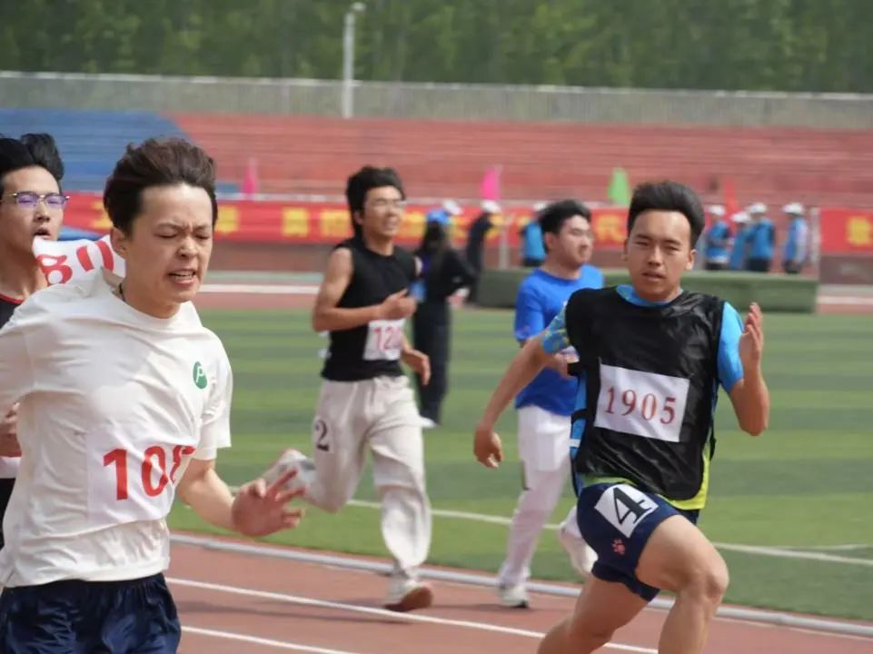 这些画面被镜头记录
