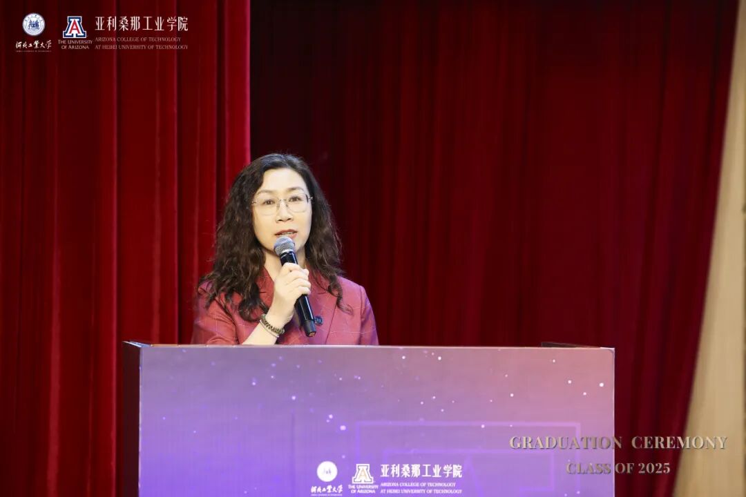 美方院长Philip Nash主持仪